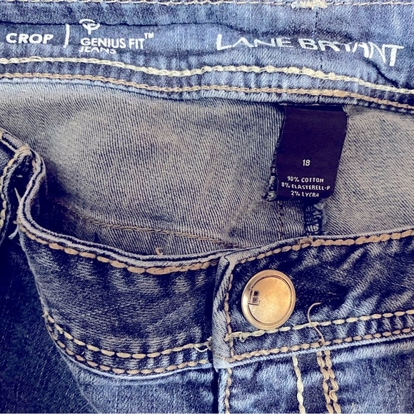 Lane Bryant Crop Genius Fit size 18 Blue Jeans - Picture 6 of 6